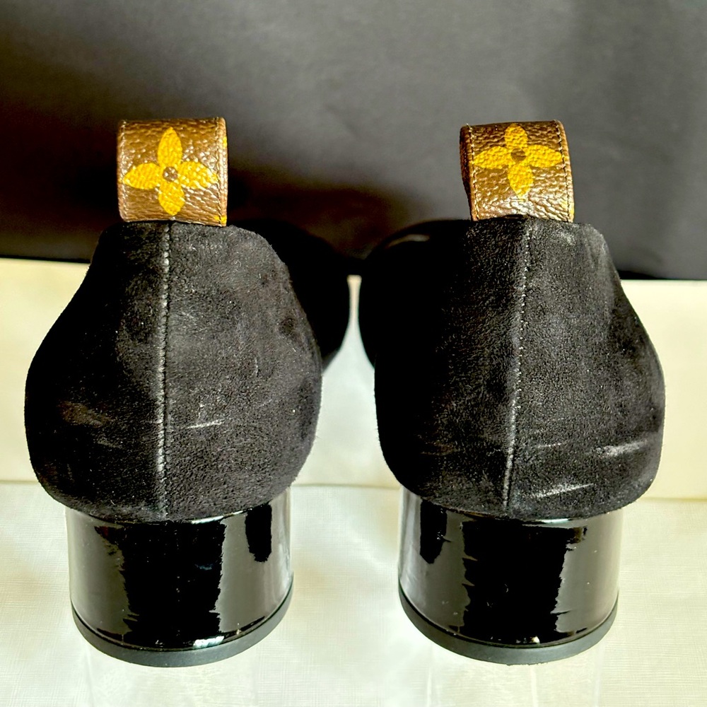 Louis Vuitton Monogram Suede low heel pumps - Picture 3 of 5